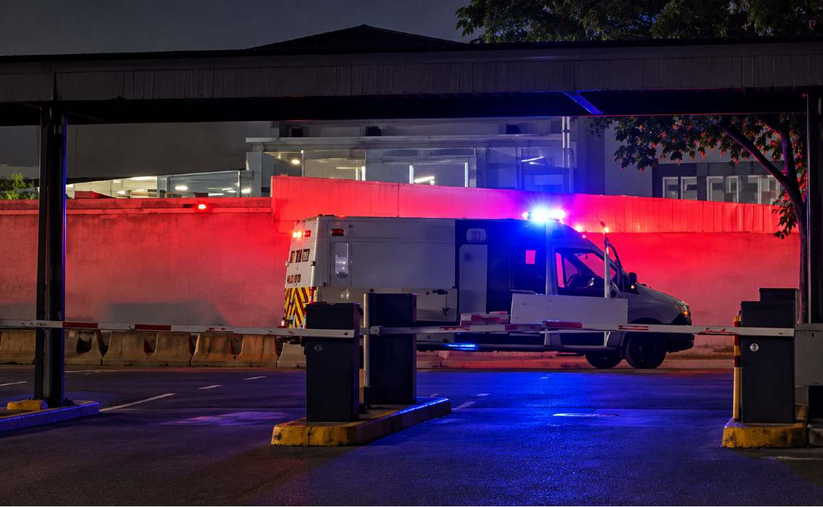 ¡Tragedia en Plaza Satélite! Hombre muere tras aventarse desde un tercer piso en Naucalpan