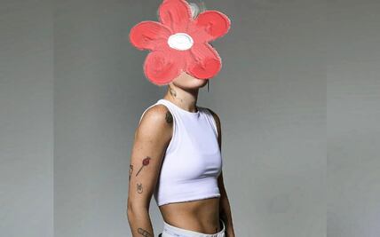 A famosa personalidad de la farándula, le sacan animal pequeño de zona recondita del cuerpo “si me dolió”