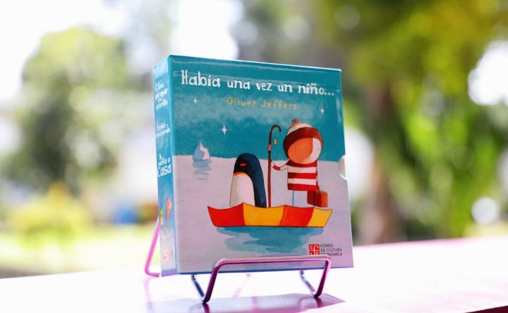 Foto: Especiales (En la inauguración de la librería se presentaron diversos titulos)