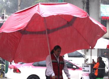 ¡Aguas con el agua! Activan alerta amarilla en 8 alcaldías por lluvia ¿qué medidas tomar?