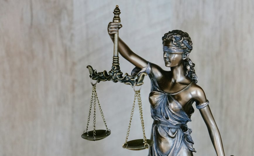 Foto: Unsplash (De los tribunales a la unión familiar: La mediación que salvó el patrimonio y la paz de los Olvera)