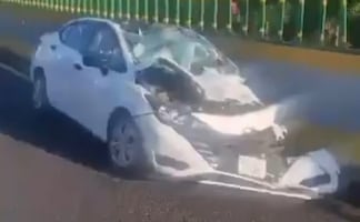Hombre muere prensado tras volcadura de tráiler en la curva de La Pera, en la México-Cuernavaca