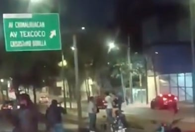 Tragedia en Calzada Zaragoza: Bache provoca derrape y muerte de madre e hijo