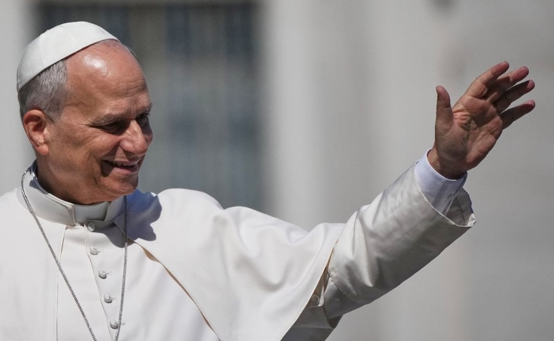 Papa León XIV cargará la cruz en el Coliseo: así será su primer Viernes Santo como pontífice. Foto: (AP)