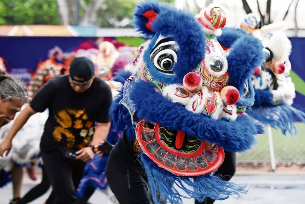 Preparativos para los festejos por el Año Nuevo Chino en la CDMX. Foto: Berenice Fregoso