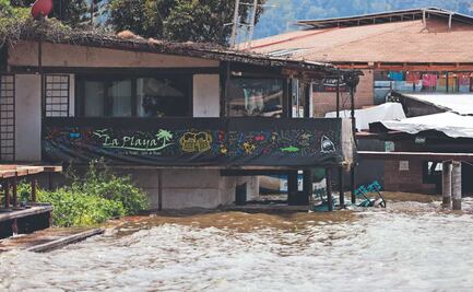 Valle de Bravo al límite: El agua sigue subiendo y obliga a cerrar estacionamientos