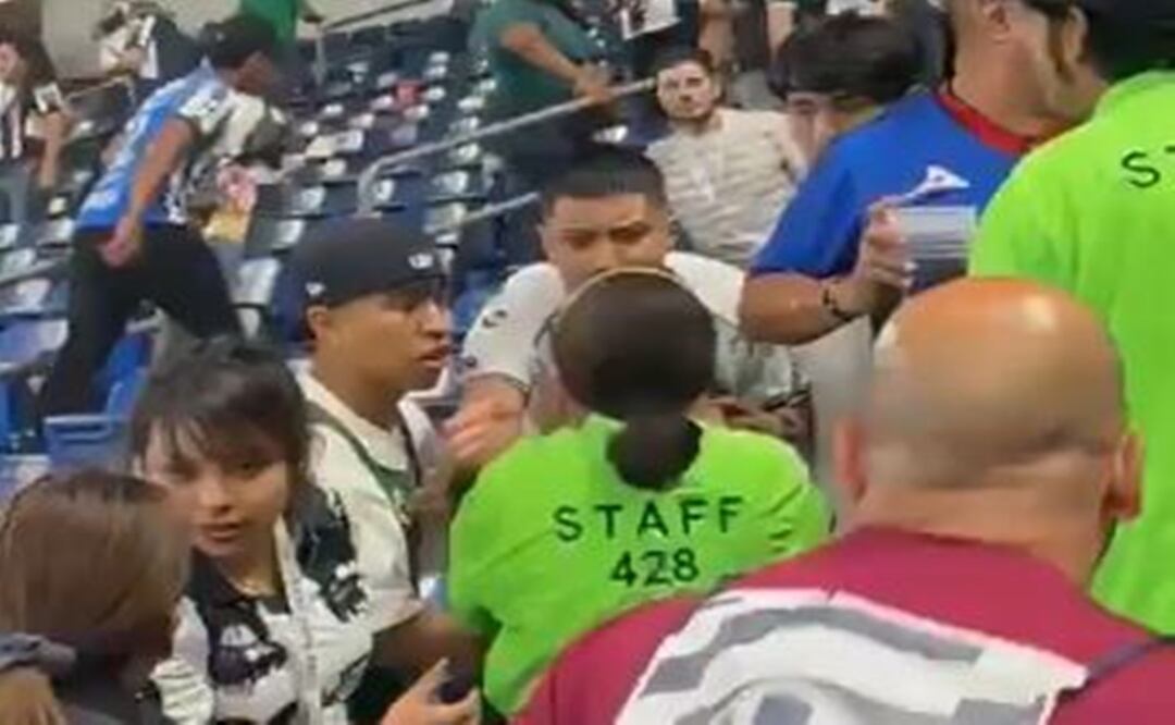 Aficionado del León agrede físicamente a mujer de seguridad privada, en el Gigante de Acero