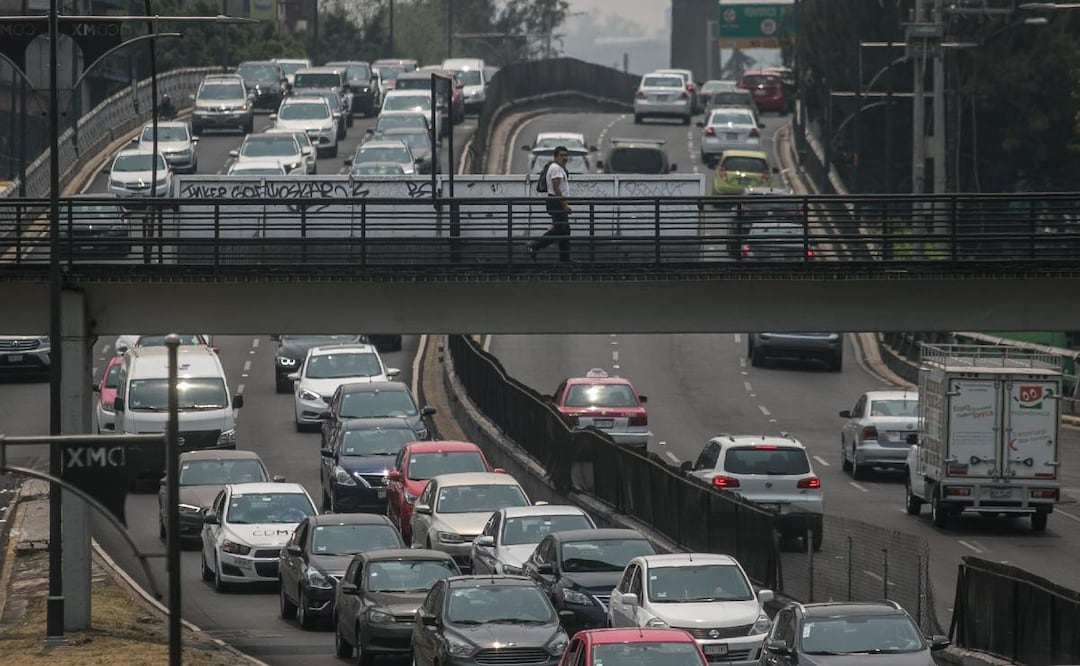Tráfico en la CDMX. Foto: (Cuartoscuro)