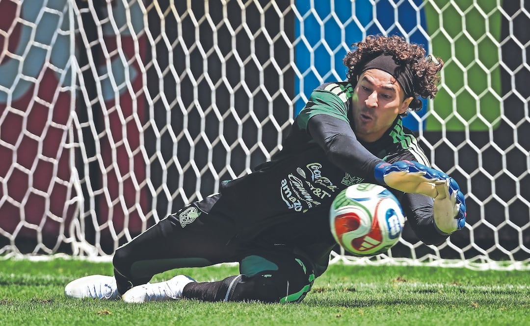 Memo Ochoa alza la mano para ser titular en el Mundial 2026: "Sé que puedo seguir aportando"
Imagen: Imago7