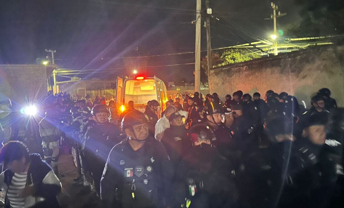 Pobladores linchan y queman a delincuentes en Chalco, uno murió (Foto: Especial)