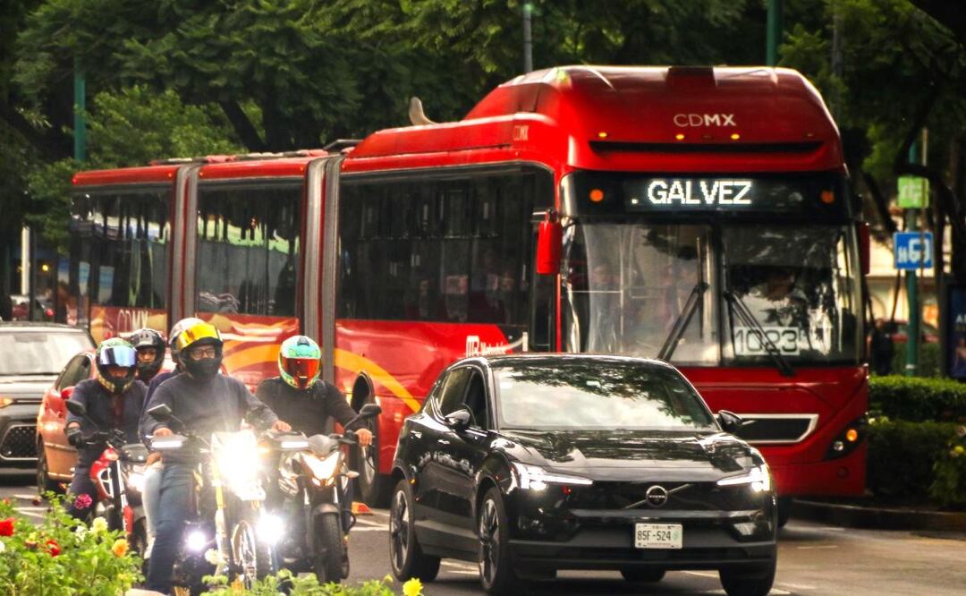 Foto: Cuartoscuro (Metrobús de la CDMX lanza vacantes de trabajo ¿Cuáles son los requisitos y sueldo?)
