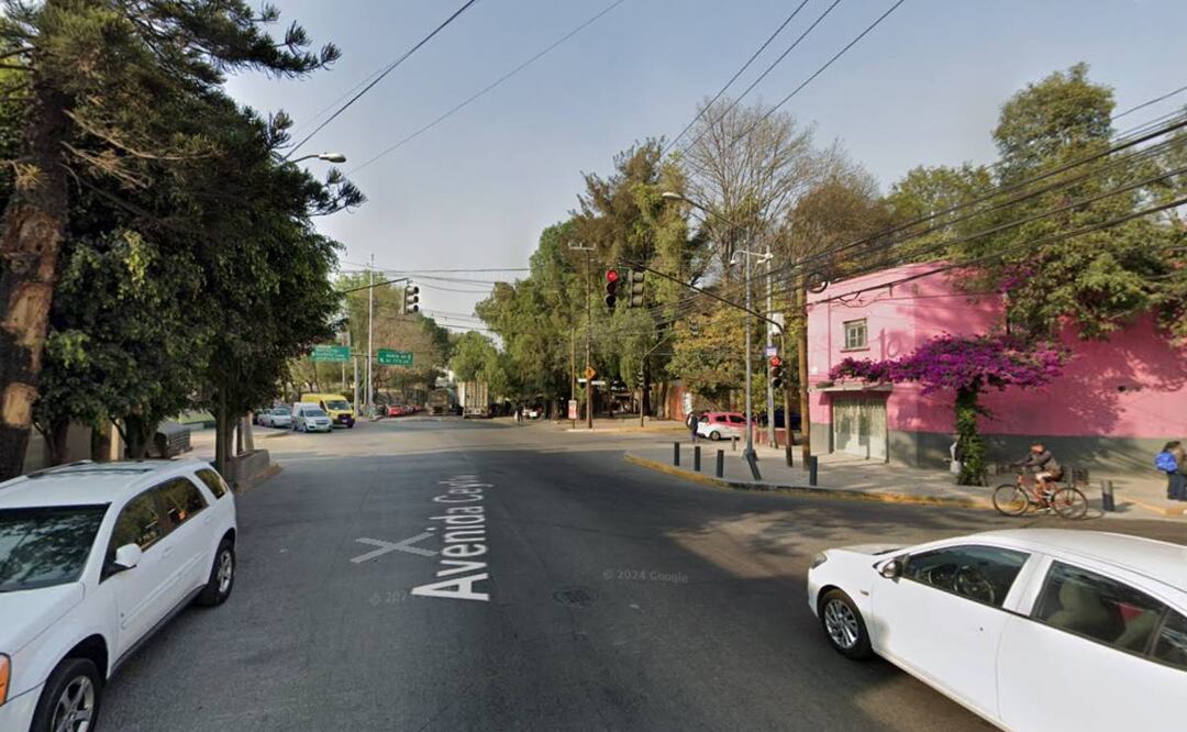 Motociclista fallece atropellado por un tráiler en Avenida Ceylán, Azcapotzalco