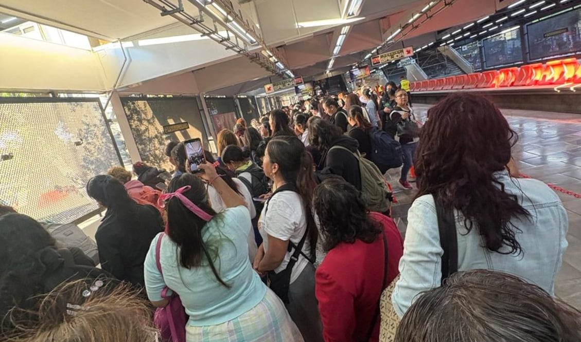 Metro CDMX hoy 30 de abril: Colapsa Línea 3 con retrasos de hasta 20 minutos y trenes saturados (Foto: X)