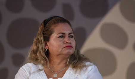 "Vámonos a casa": Ceci Flores encuentra restos que podrían ser de su hijo desaparecido