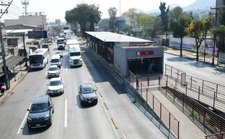 ¡Nuevas reglas de tránsito para el Edomex! Estas son las multas por invadir carriles confinados