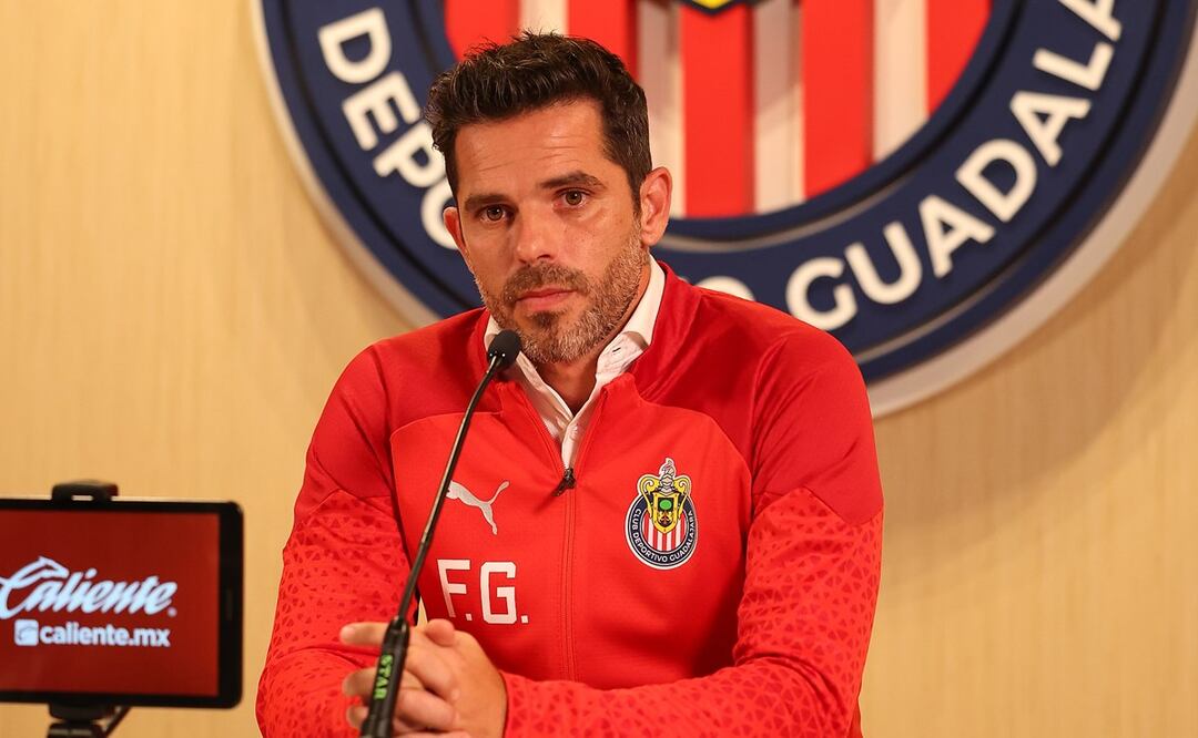 Chivas inicia la era de Fernando Gago ante su afición
