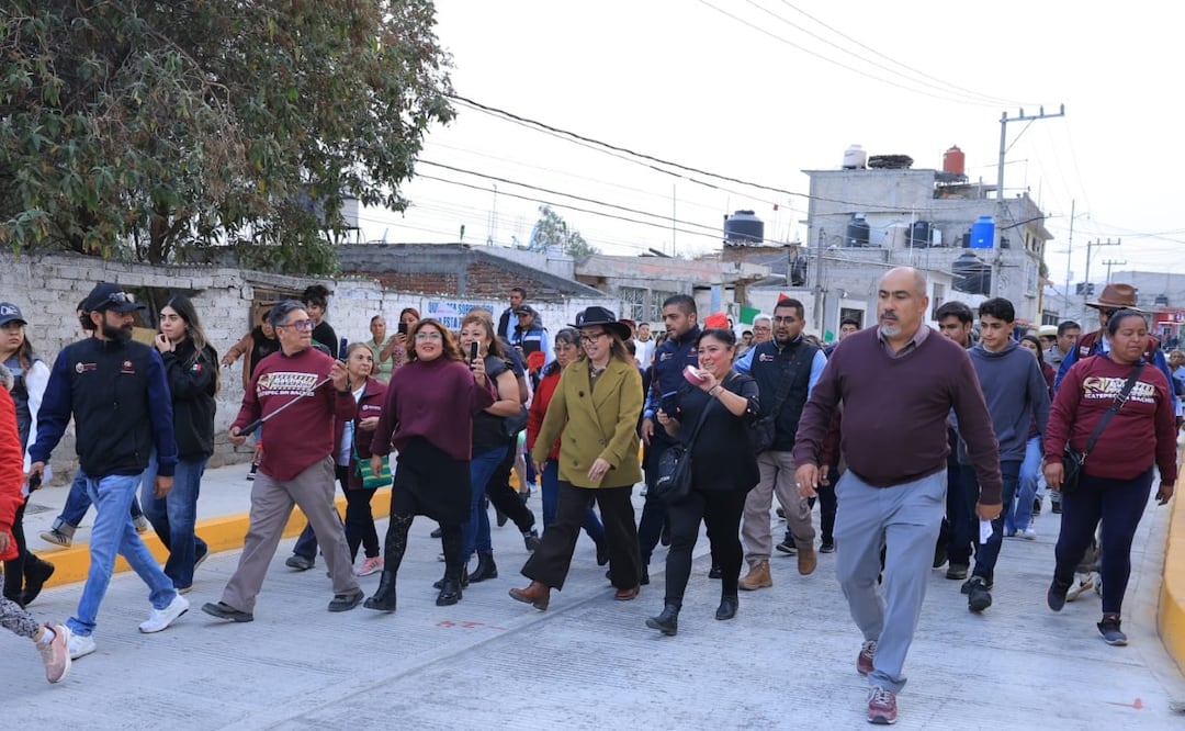 Azucena Cisneros cumple: inauguran avenida Toluca con concreto hidráulico
Imagen: Especial