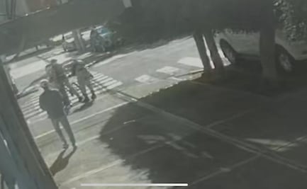 Video: Guardia Nacional detiene a un repartidor en la Colonia Roma, vecinos denuncian abuso