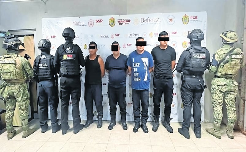 “Polis” coludidos, detienen a cuatro por asesinato de periodista veracruzana