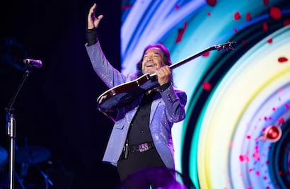 ¿Marco Antonio Solís opacó a los corridos tumbados? Su Estadio GNP fue un lleno total