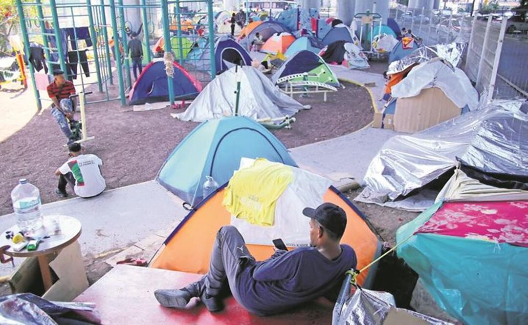 Migrantes improvisan albergues callejeros en CDMX, este es el mapa de sus ubicaciones