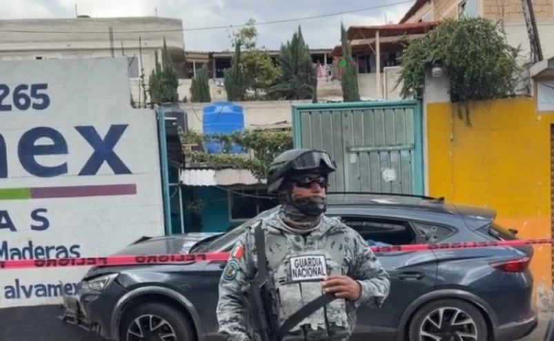 ¡Los venían cazando! Dos motos alcanzan a cuatro en la México-Texcoco y los bañan de plomo