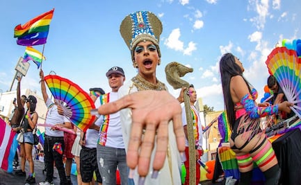 ¿Sabías que el 911 de la CDMX te responde con “gafas arcoíris”? Así se protege a la comunidad LGBTTTIQ+