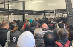 Metro CDMX inicia el regreso a clases con problemas y retrasos en la Línea 9