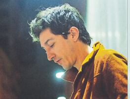 Javier Blake le “cuenta sus planes a Dios” en su nuevo disco como solista