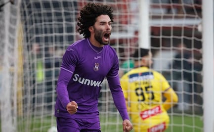 César ‘Chino’ Huerta podría hacer su debut ante José Mourinho en la Europa League