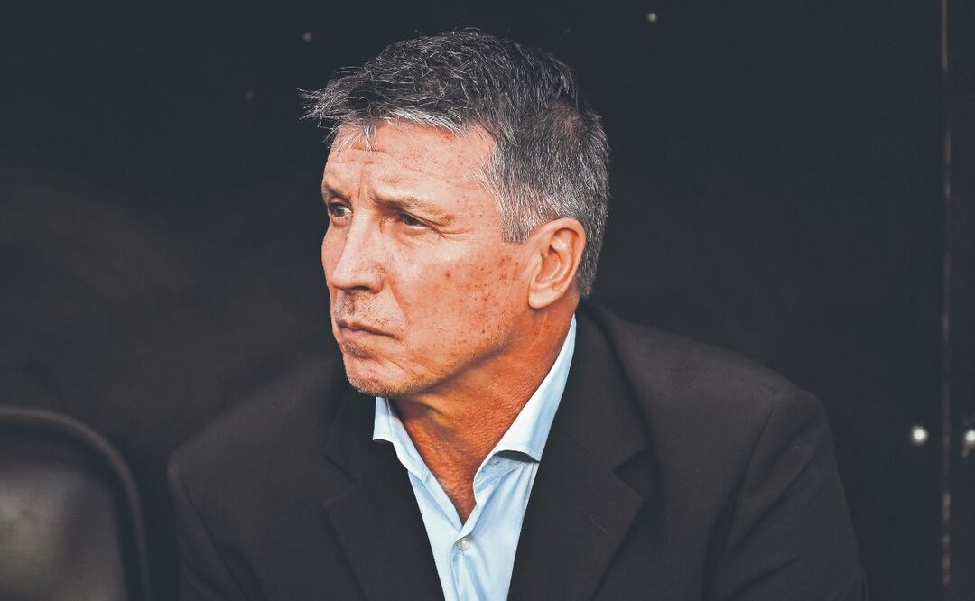 ¡Por andar de SAPO! Corren a Siboldi de Tigres por rolar información a Rayados