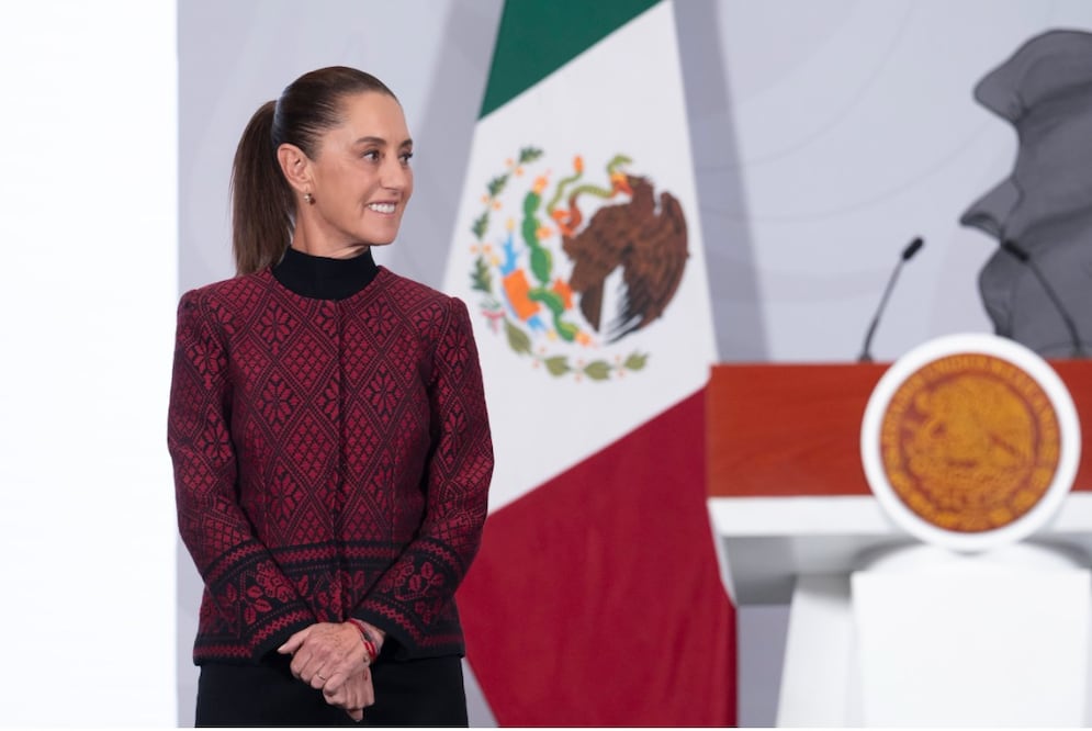 ¿Te perdiste la Mañanera? Claudia Sheinbaum invita al papa León XIV a México en los temas de HOY. Foto: (Presidencia)