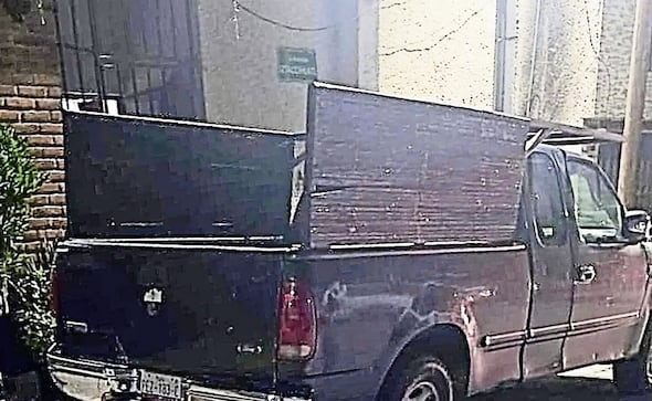 Como Dios lo trajo al mundo, se lo llevó: Hallan cuerpo debajo de una camioneta en Tlalnepantla