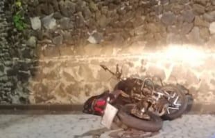 Motociclista muere tras fuerte choque en Tlalpan, vecinos escucharon el estruendo