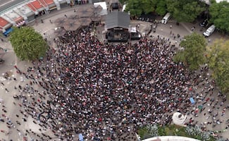 ¡Todos a bailar! Realizan conciertos en la Glorieta de los Insurgentes por el aniversario del metro