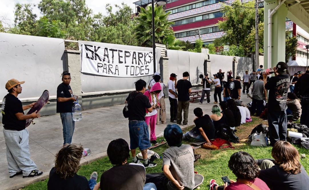 Protesta por skate parks en las inmediaciones del Jardín Flotante. Foto Hugo Salvador / EL GRÁFICO