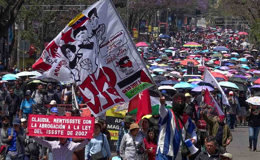 Megamarcha de la CNTE en CDMX. Foto: (Cuartoscuro)