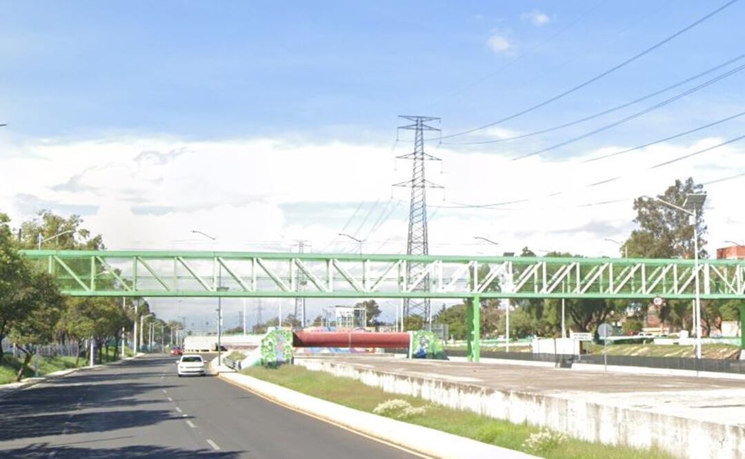 Vecinos de la Nueva Atzacoalco encuentran cuerpo descompuesto y encobijado