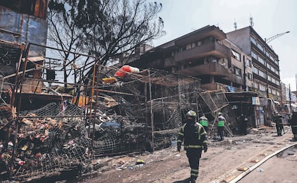 Mercado de Sonora: Locatarios inician limpieza tras fuerte incendio en Venustiano Carranza