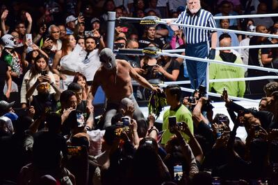 ¡Victoria legendaria! El Hijo del Santo gana la máscara de Misterioso Jr. en su despedida