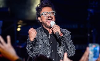 ¡Dan el Grito, pero de CRINGE! Aleks Syntek protagoniza desastrosa presentación en la Benito Juárez