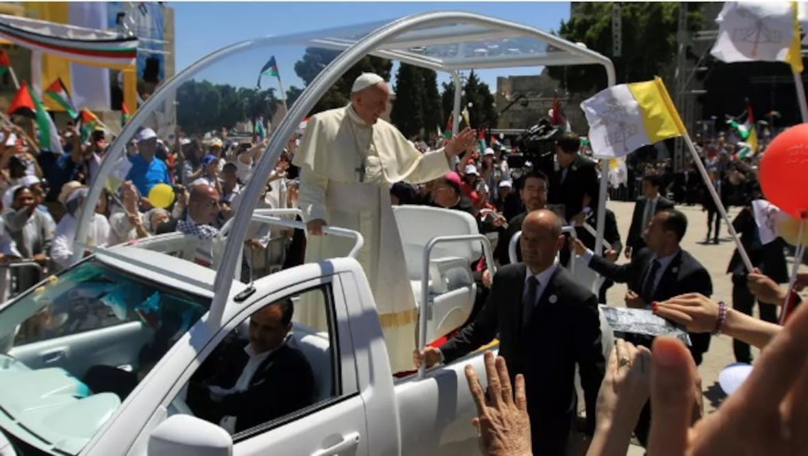 Papamóvil en Gaza (Foto: AFP)