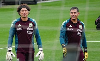 "Es un referente": Javier Aguirre respalda a Guillermo Ochoa