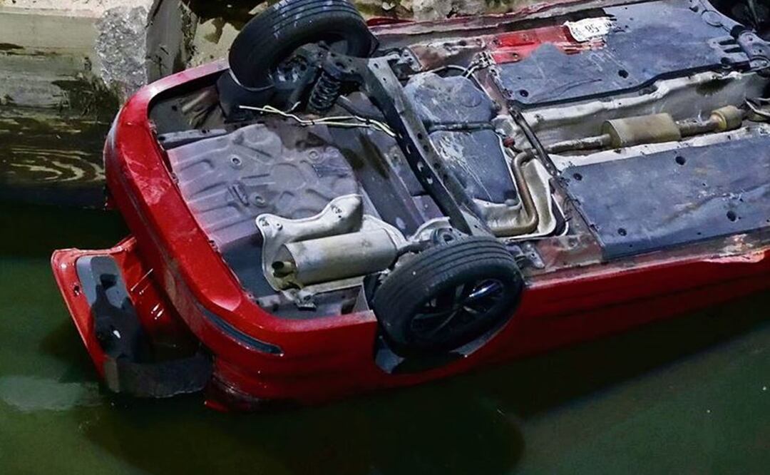 Automovilista muere de forma trágica tras perder el control y caer al Río de los Remedios