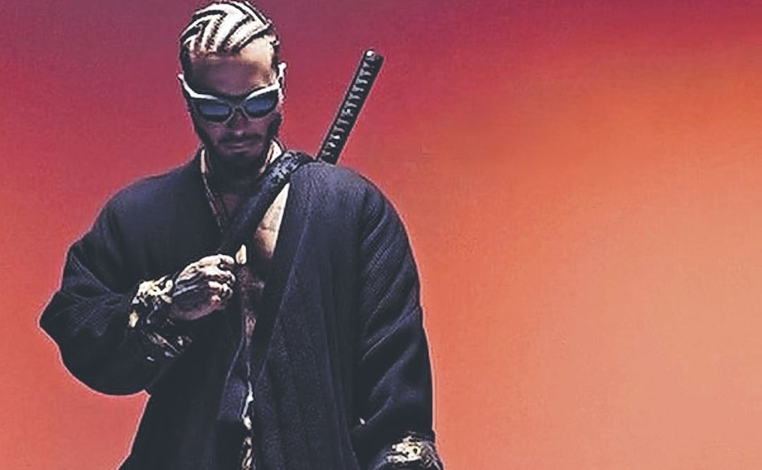 J Balvin anda en México y presume su Rayo McQueen