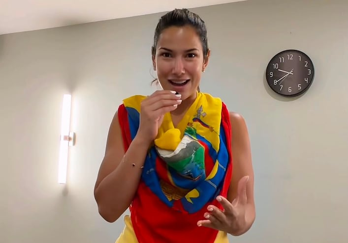 VIDEO: Conductora Alejandra Jaramillo se disculpa tras burlarse de México  