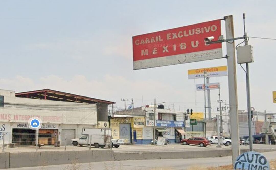 Biker muere en accidente en el carril confinado de Ecatepec, mujer queda en estado crítico