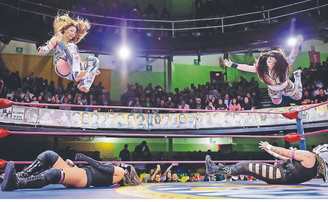 Luchadoras japonesas buscan aprender el estilo mexicano antes del Grand Prix. Foto: (CMLL)