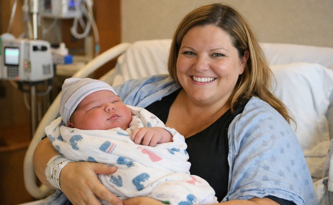 “Parece un bebé de tres meses”: nace recién nacido gigante
Imagen: ia