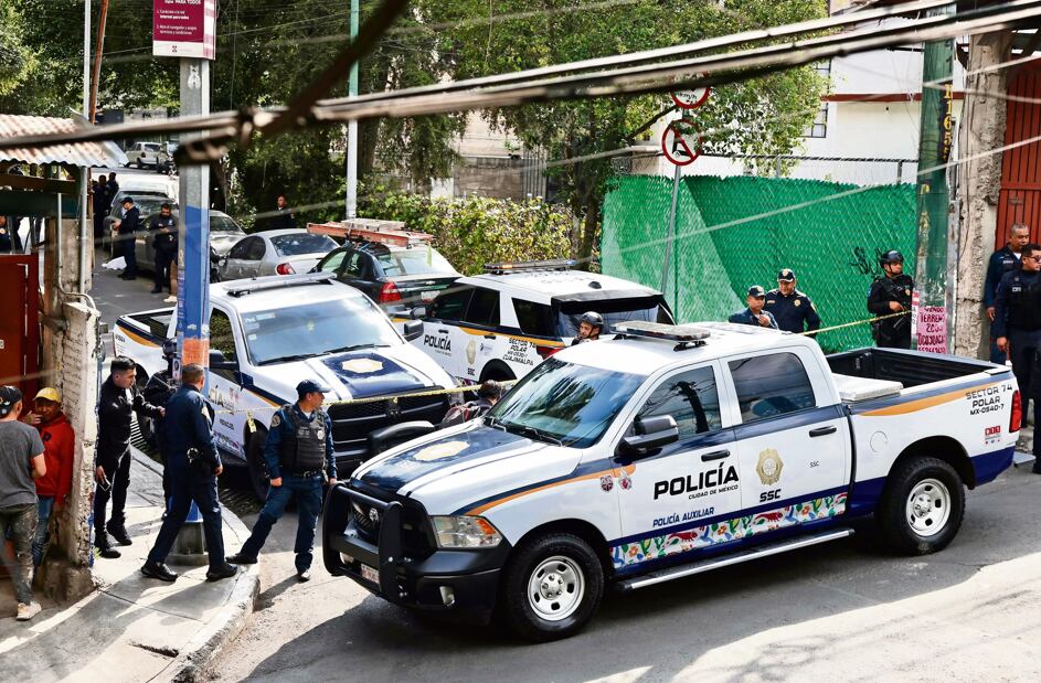 ¡Lluvia de plomo en Cuajimalpa! Acribillan a un hombre frente a una madre y su pequeño hijo